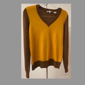 NWOT Gao Cashmere two-color full sleeve knit sweater in Brown and Mustard